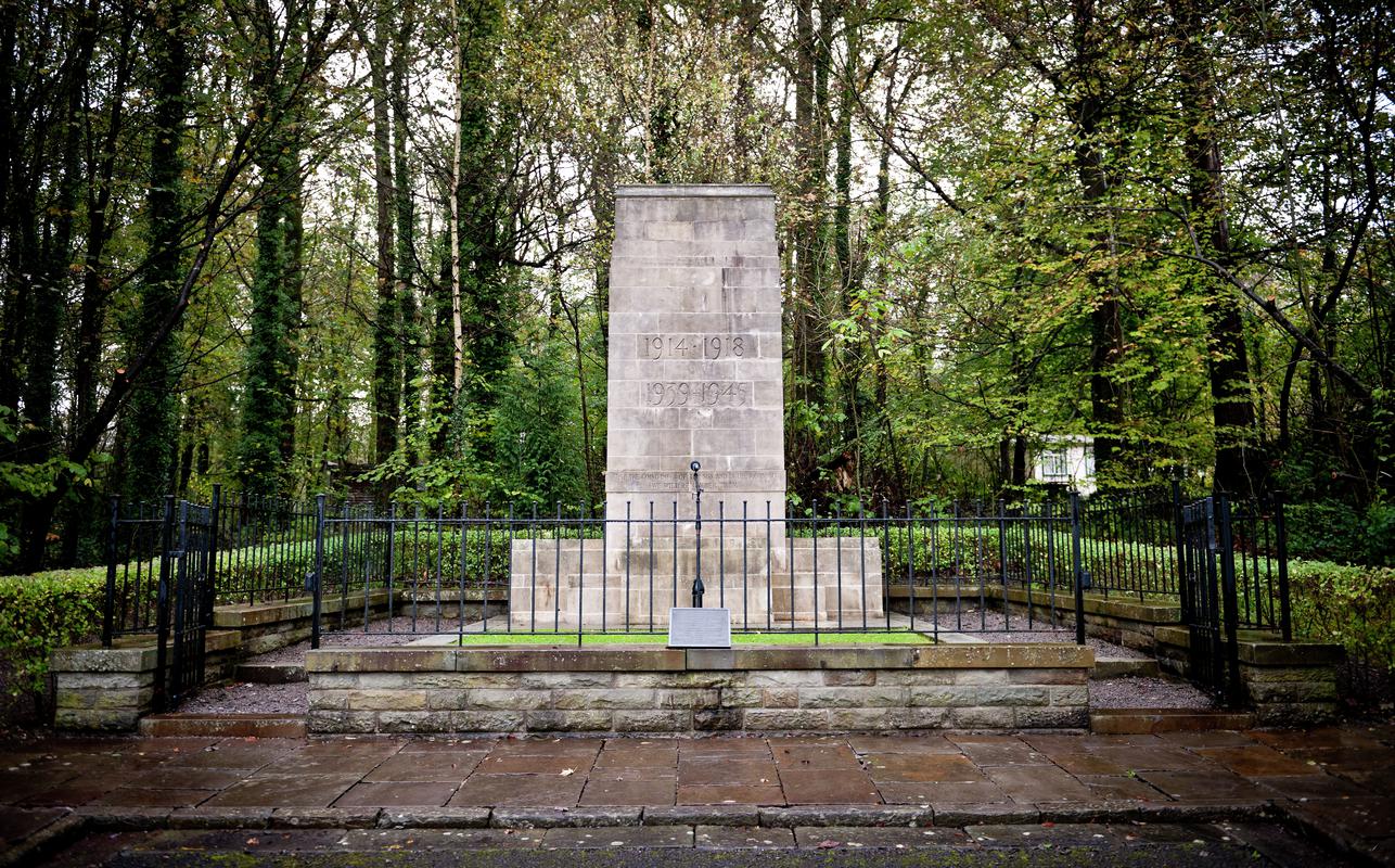 The Newbridge War Memorial at St Fagans National History Museum. Cenotaph type war memorial built in 1936 to commemorate the  fallen servicemen of the First World War. The names are recorded on a bronze plaque. An additional plaque was added after the Second World War.