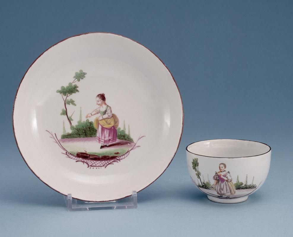 Tea bowl and saucer