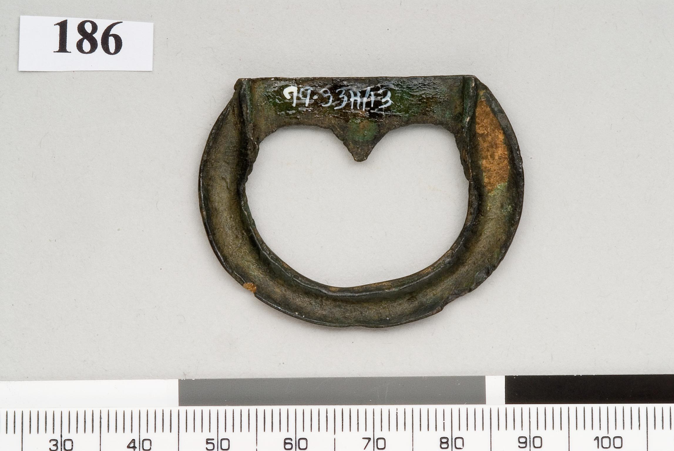 Late Bronze Age bronze buckle