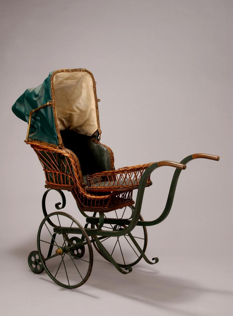 Doll's perambulator