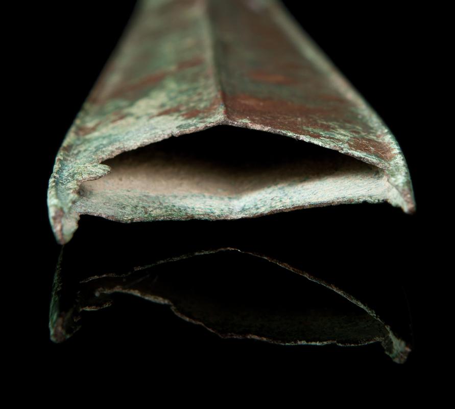 Late Bronze Age sword scabbard chape