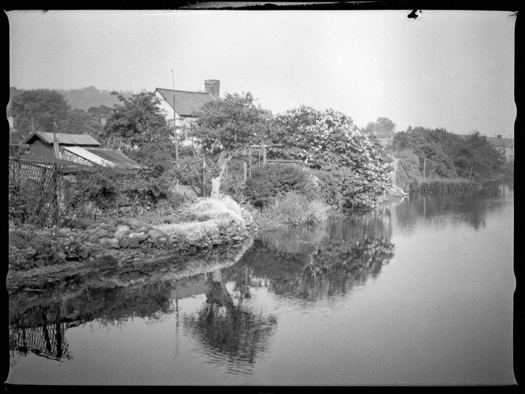 Glamorganshire Canal, negative