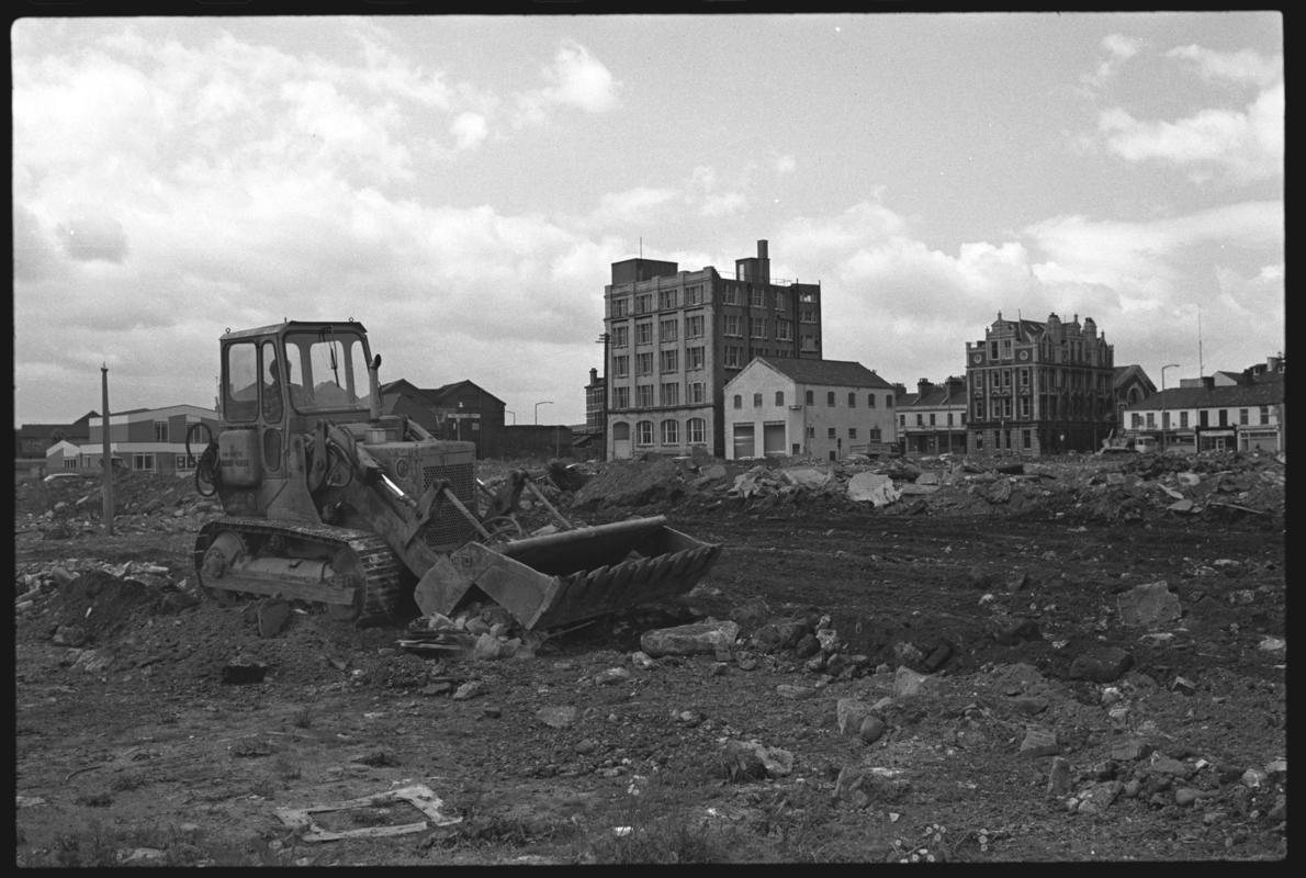 Butetown, negative