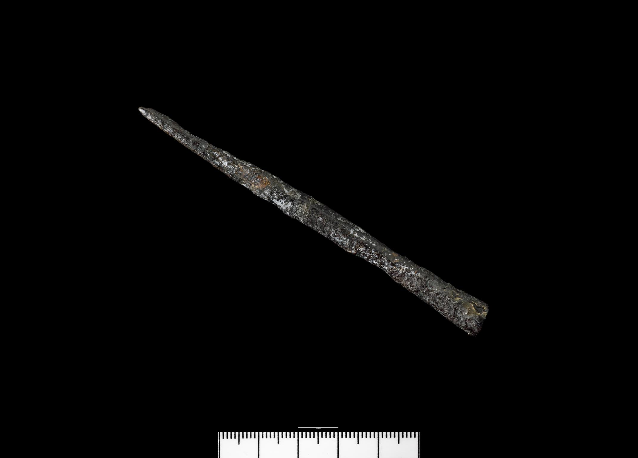 Medieval / Post-Medieval iron arrowhead