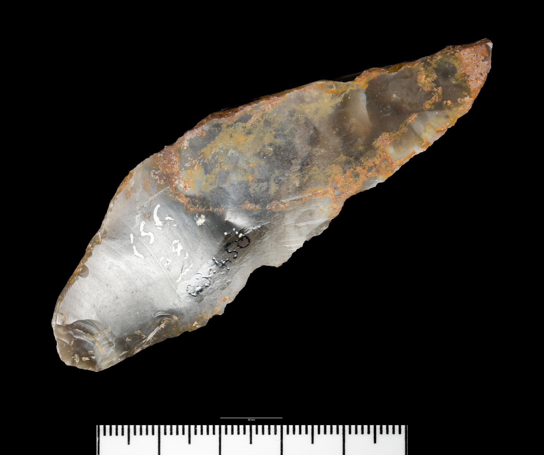 Early Bronze Age flint plano convex knife