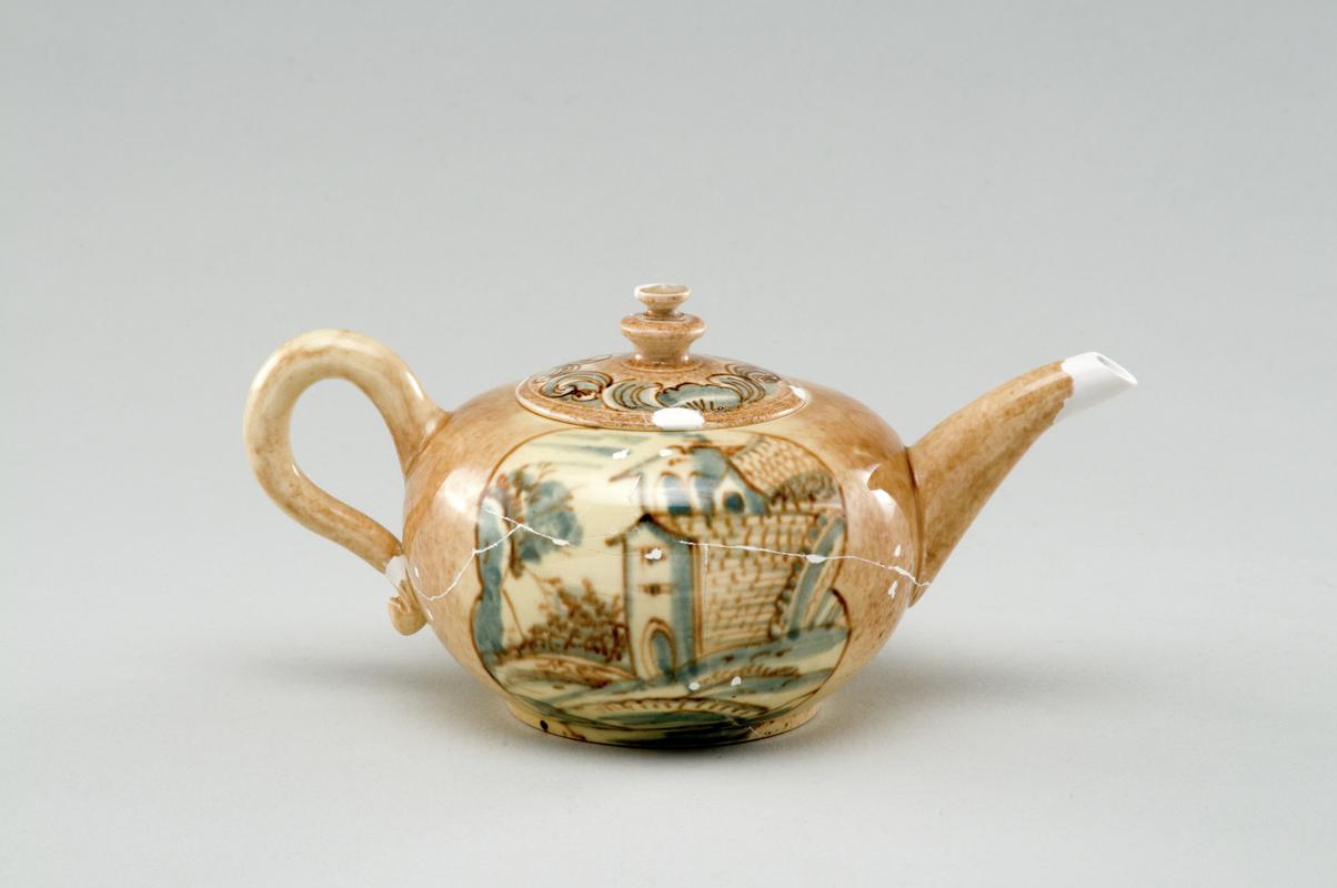 teapot and cover