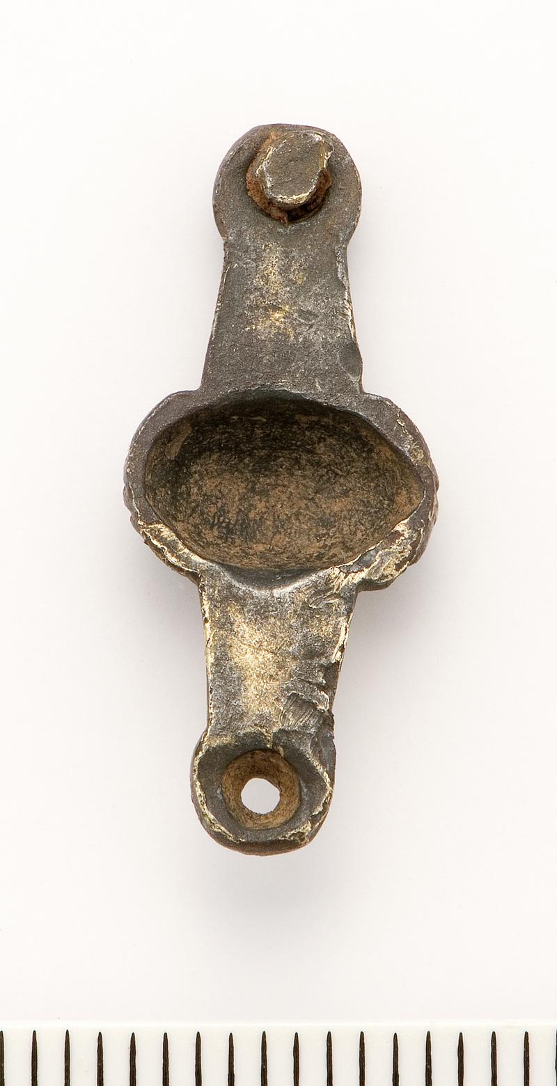 Medieval silver bar mount