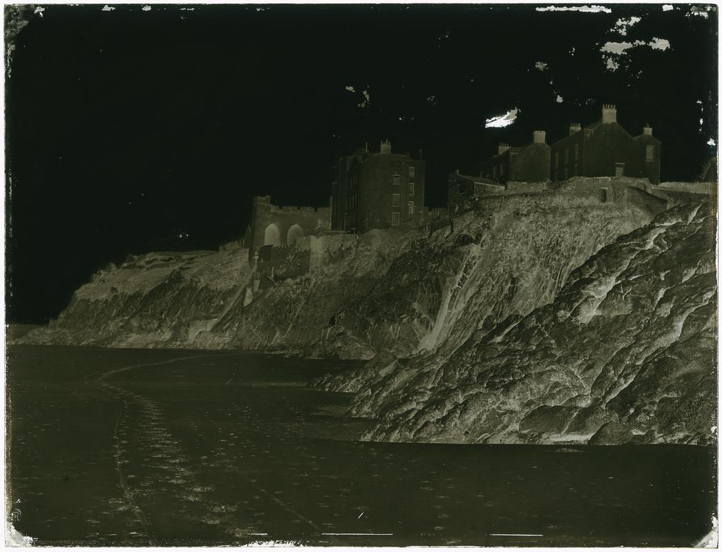 Tenby, negative