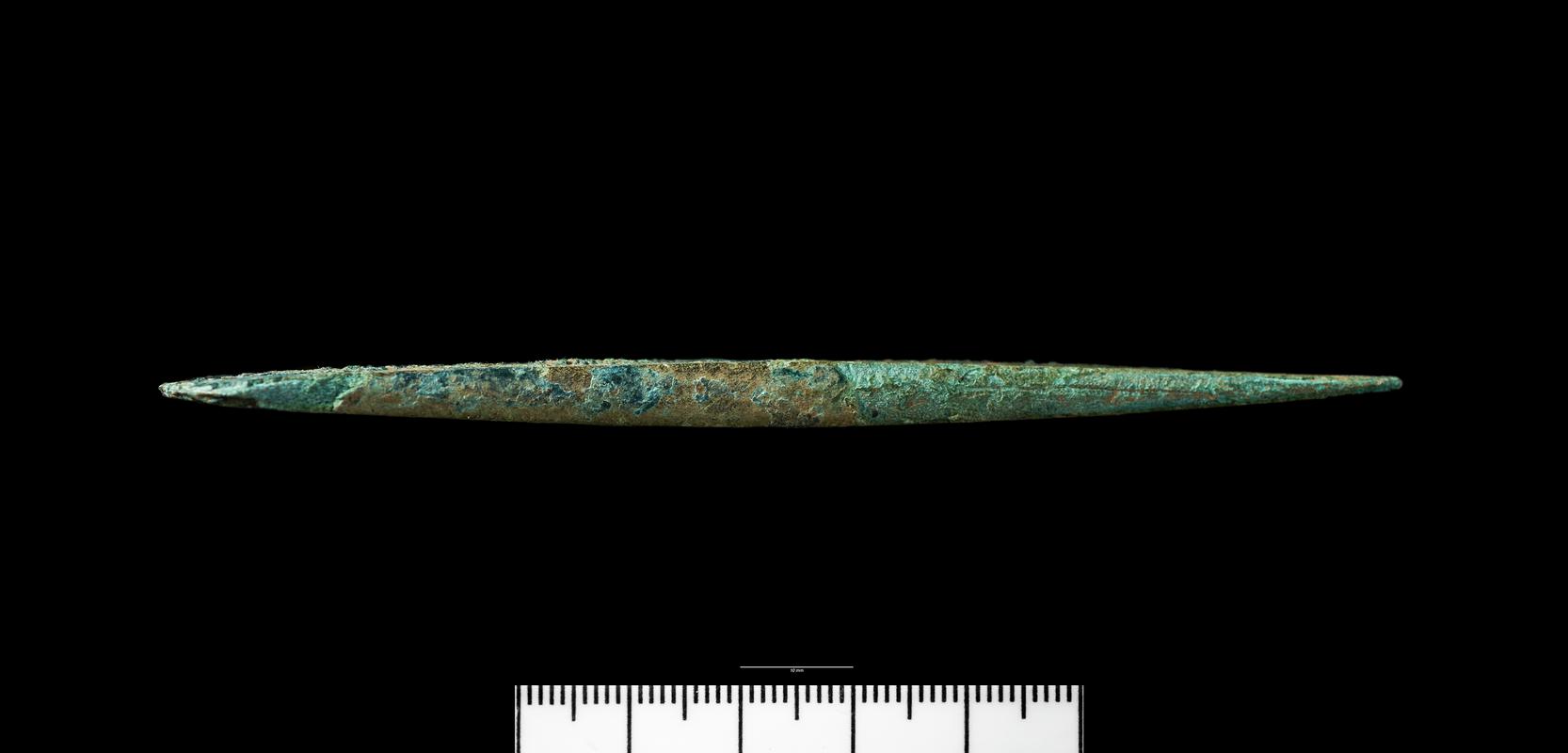 Early Bronze Age bronze axe-chisel