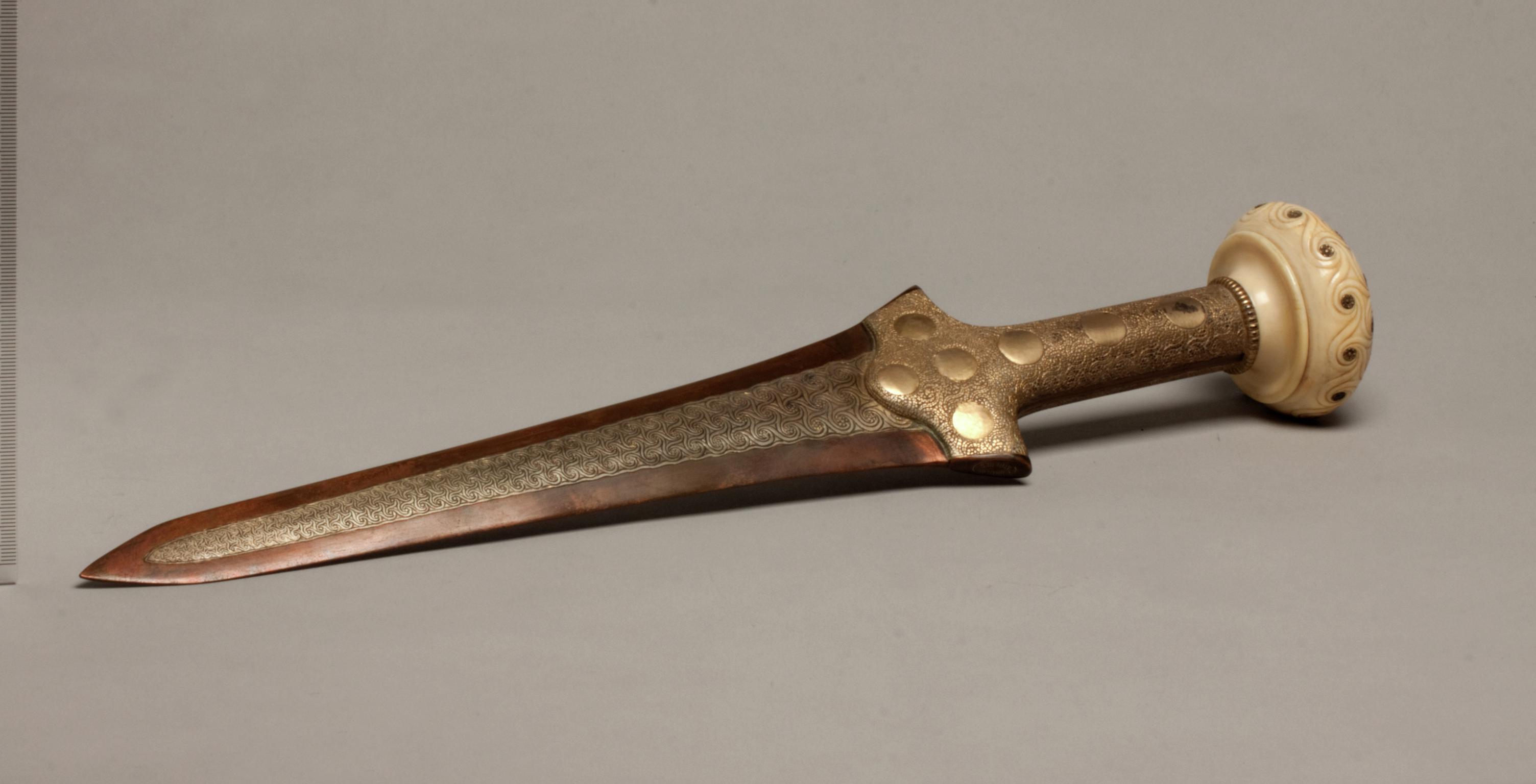 Mycenean copper alloy dagger (Replica)