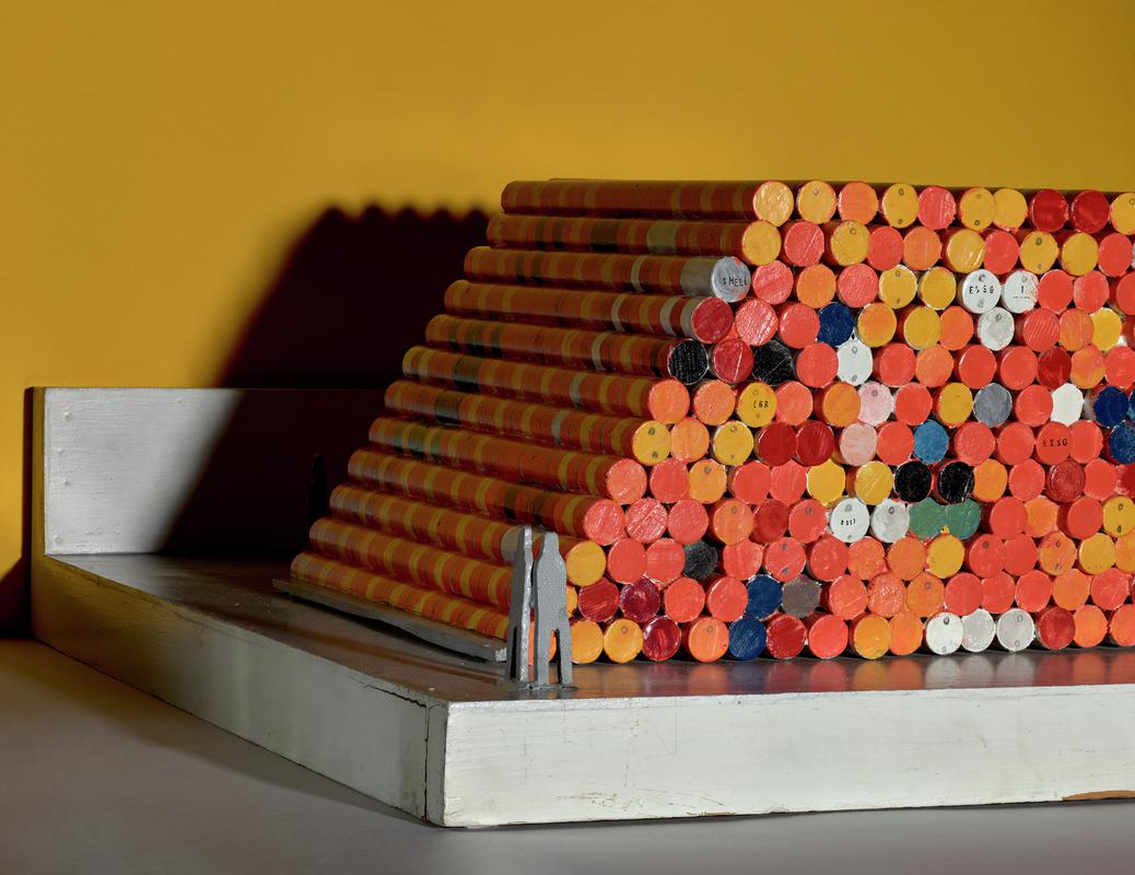 Model for 1,240 oil drums