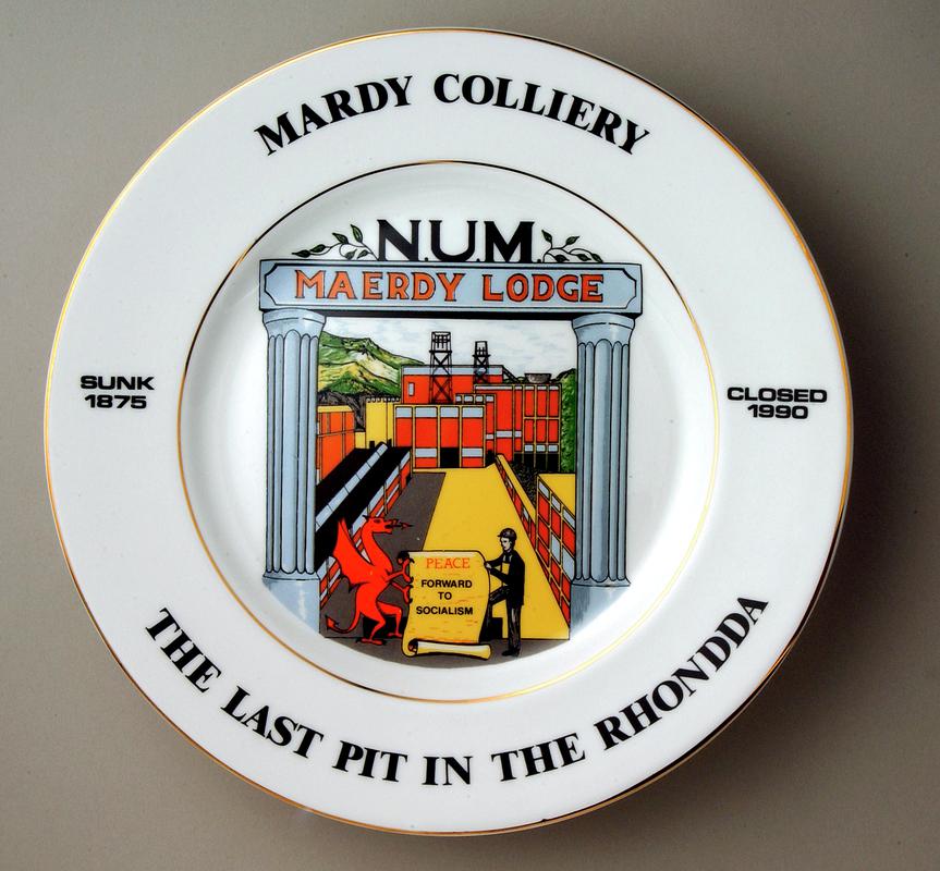Mardy Colliery, souvenir plate (front)