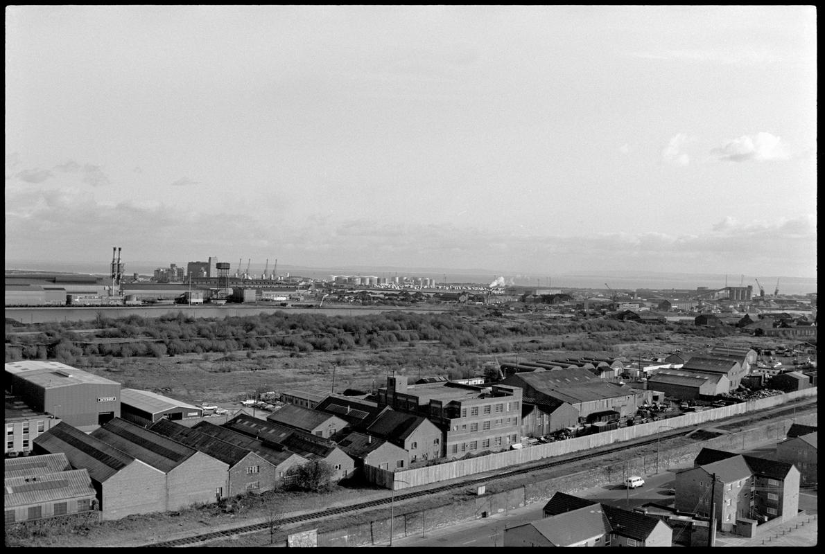 Butetown, negative