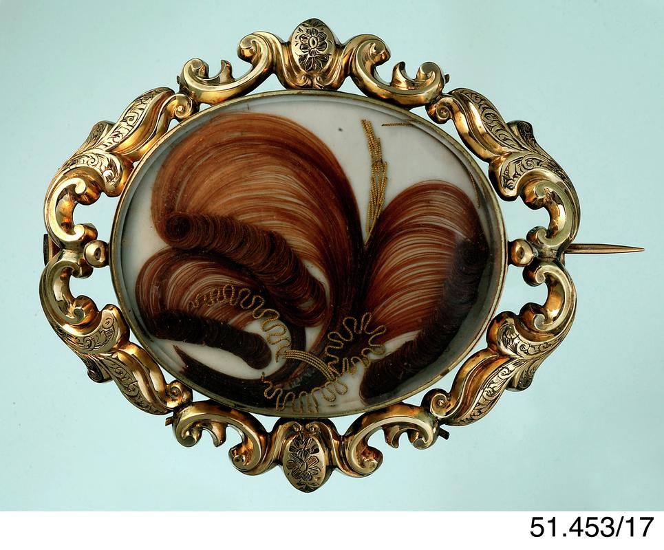 Mourning brooch