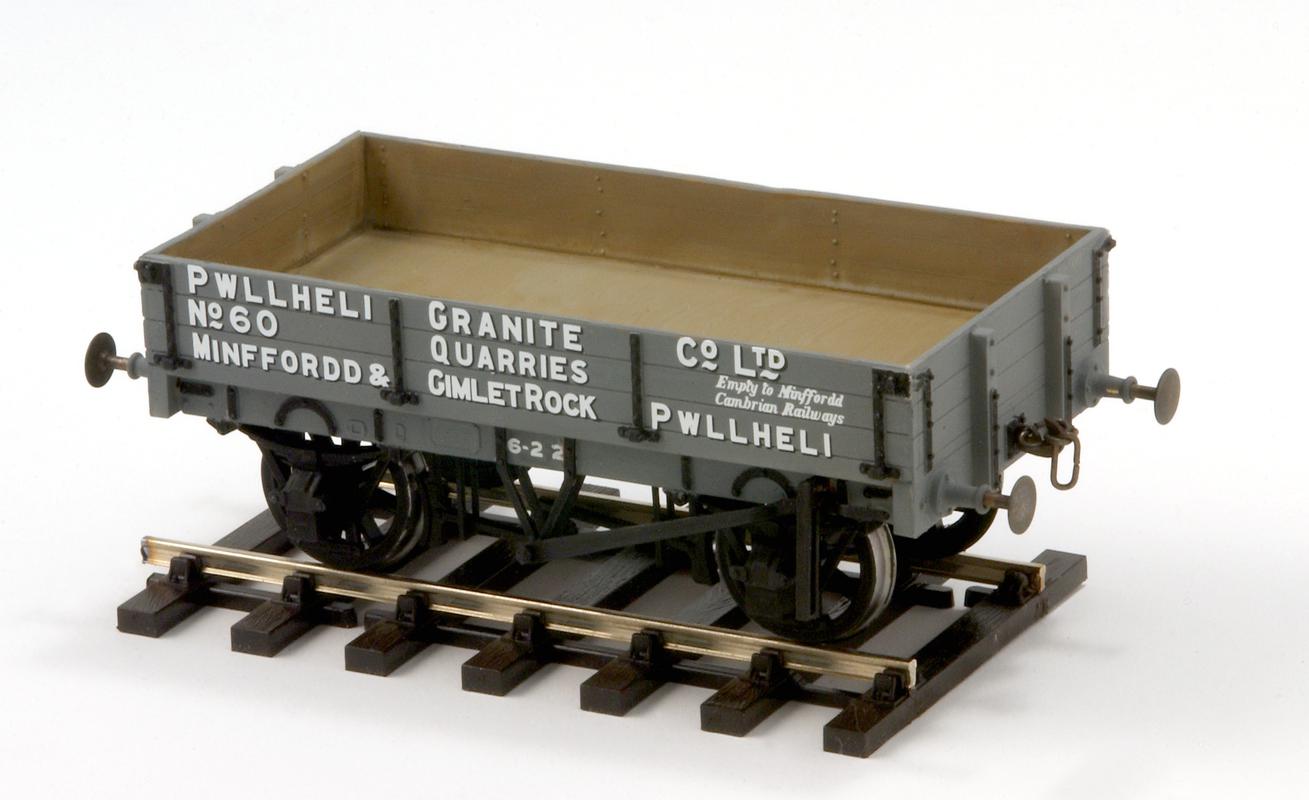 model railway wagon : "Pwllheli Granite Company"