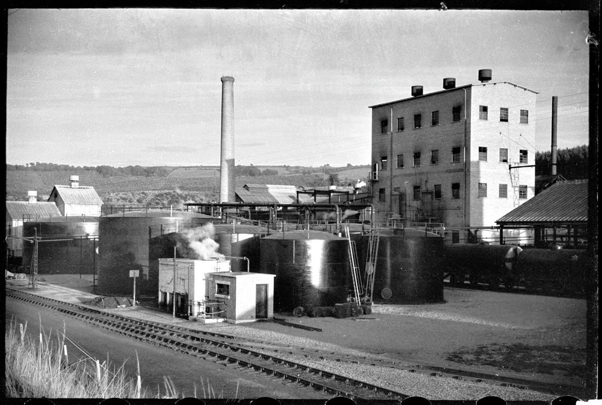 Caerphilly tar plant, negative