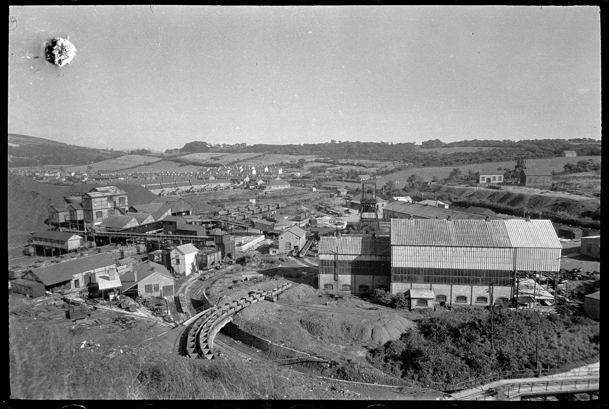 Llanharan Colliery, negative