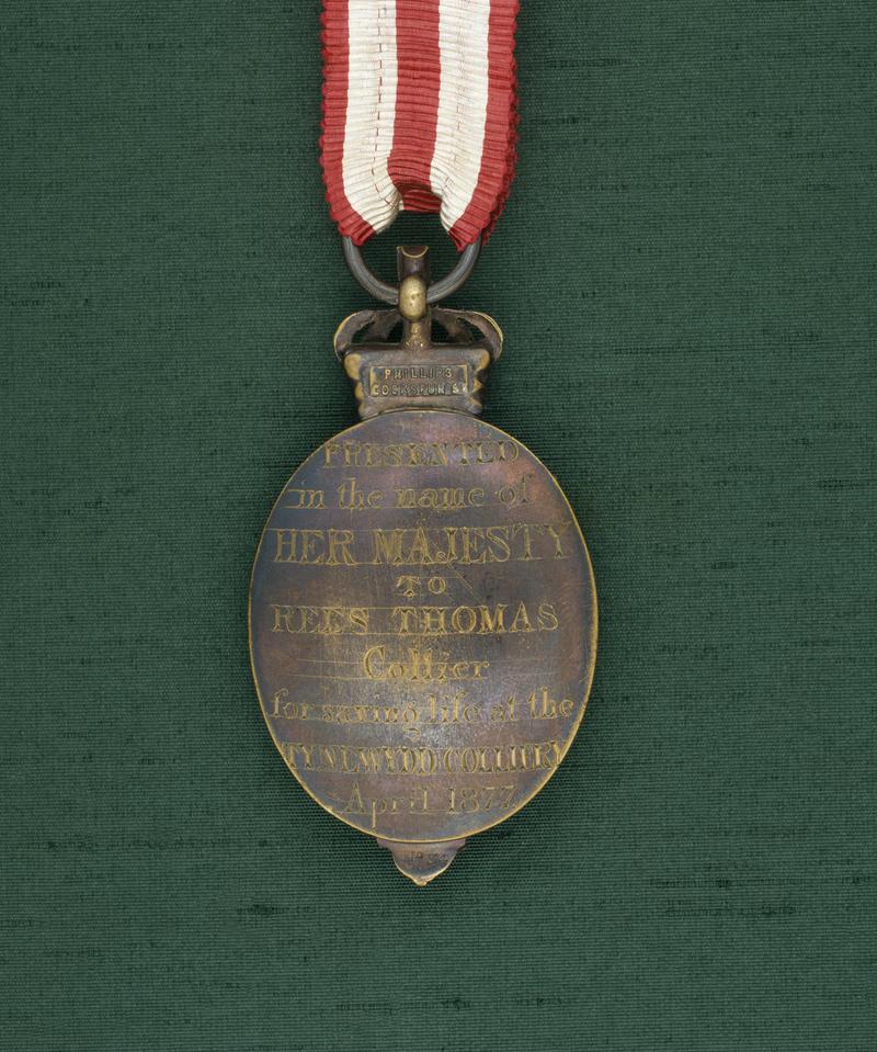 Albert Medal, bronze, presented to Rees Thomas