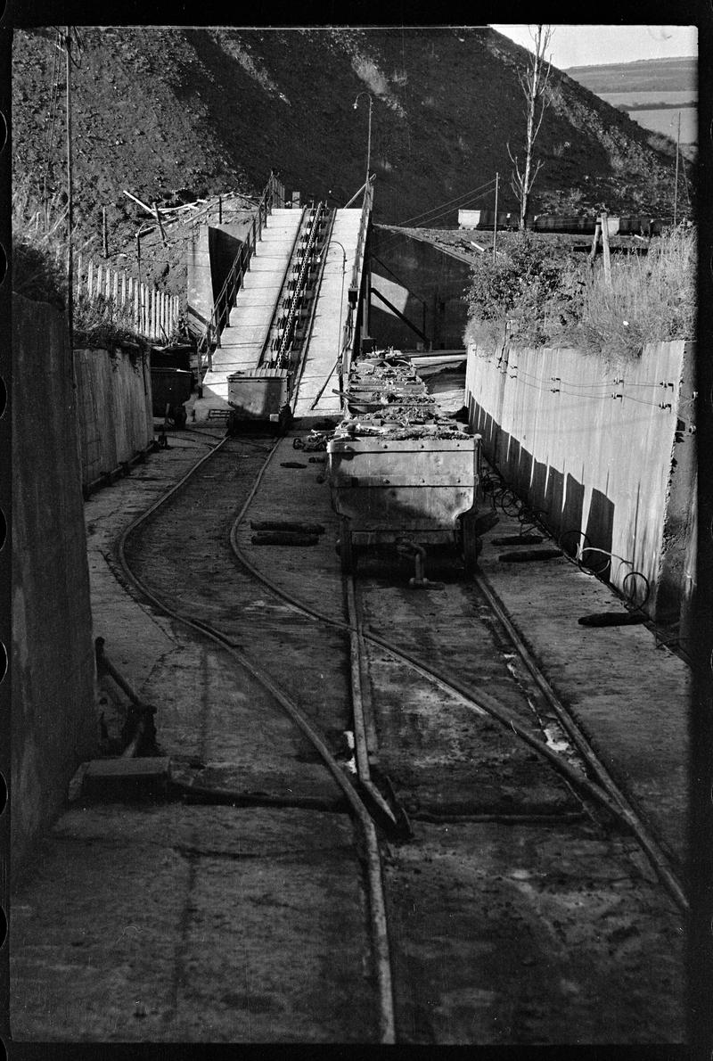 Llanharan Colliery, negative