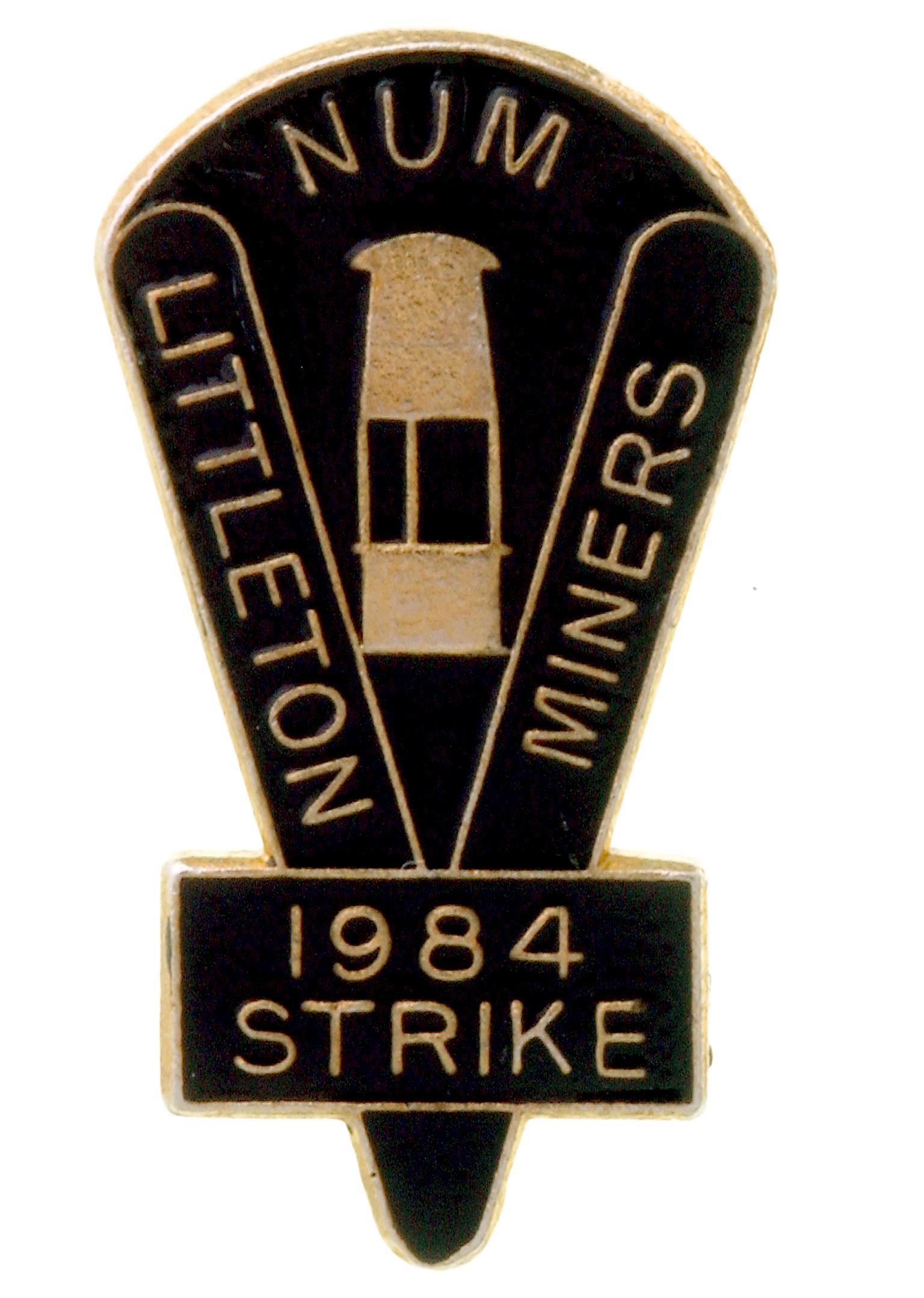 N.U.M. Midland Area, badge