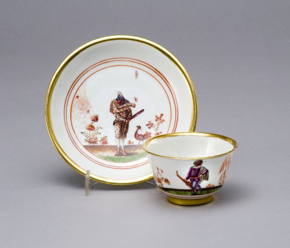 Tea bowl and saucer