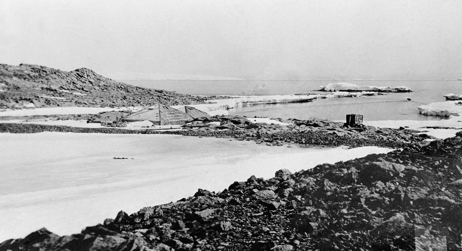 TERRA NOVA, Antarctic Expedition, photograph