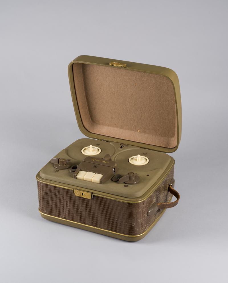Tape recorder