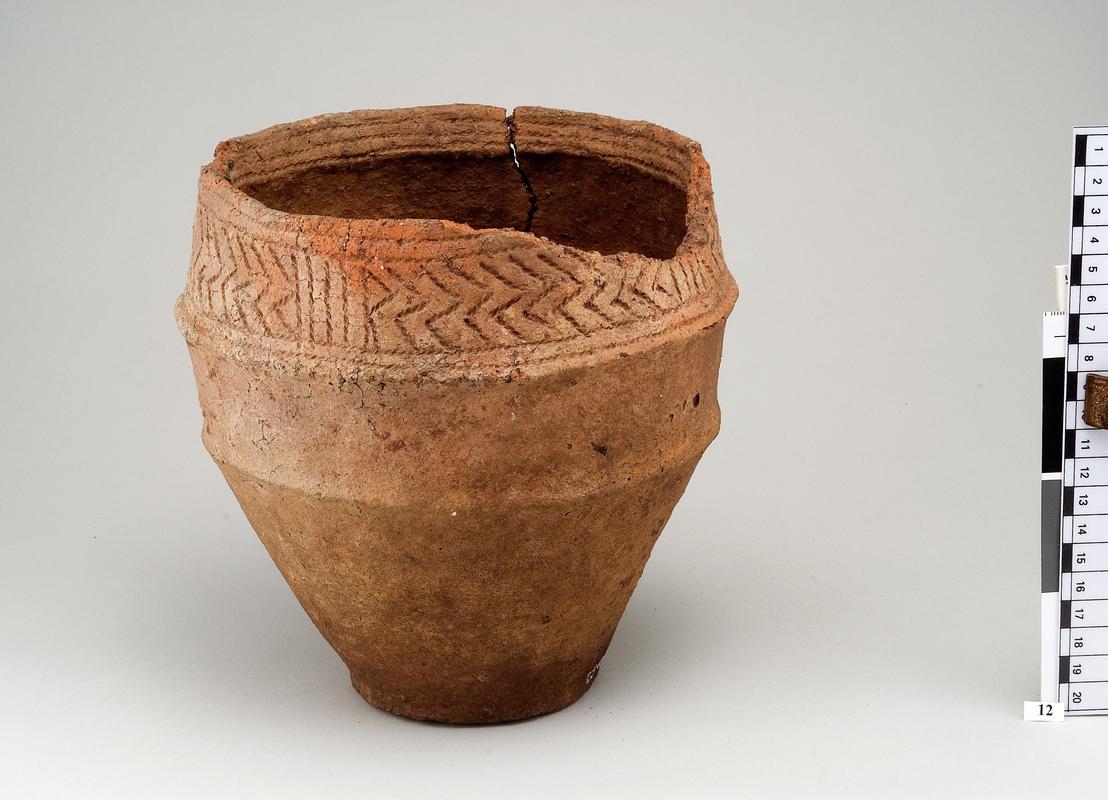 Early Bronze Age pottery collared urn