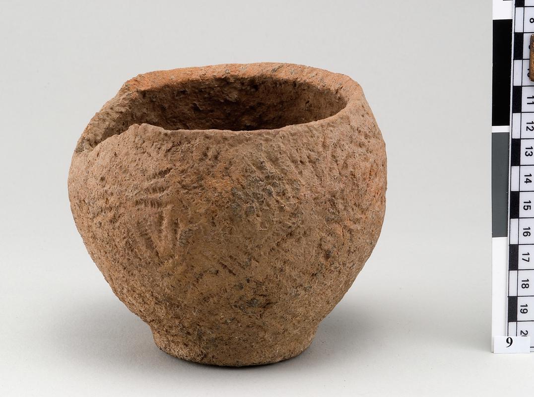 Early Bronze Age pottery food vessel
