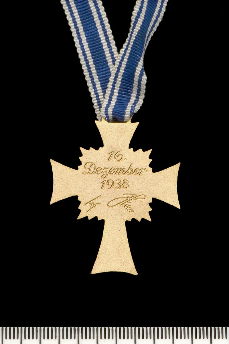 Medal; Mothers Cross (Third Reich)