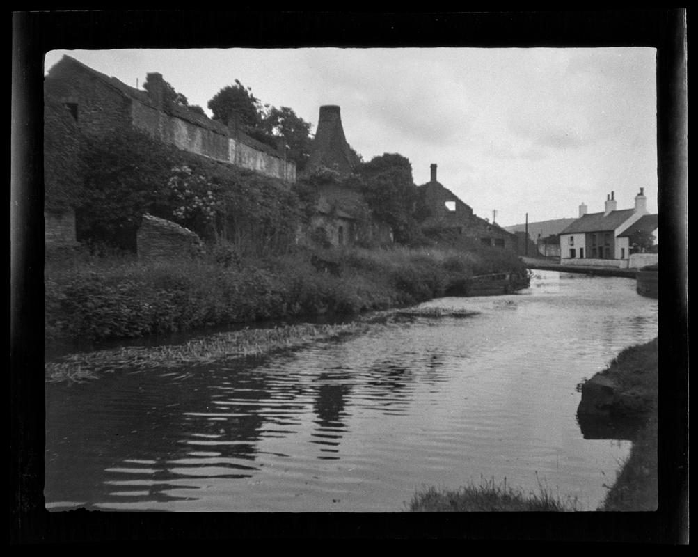 Glamorganshire Canal, negative