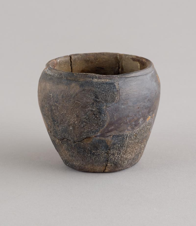 Roman pottery jar