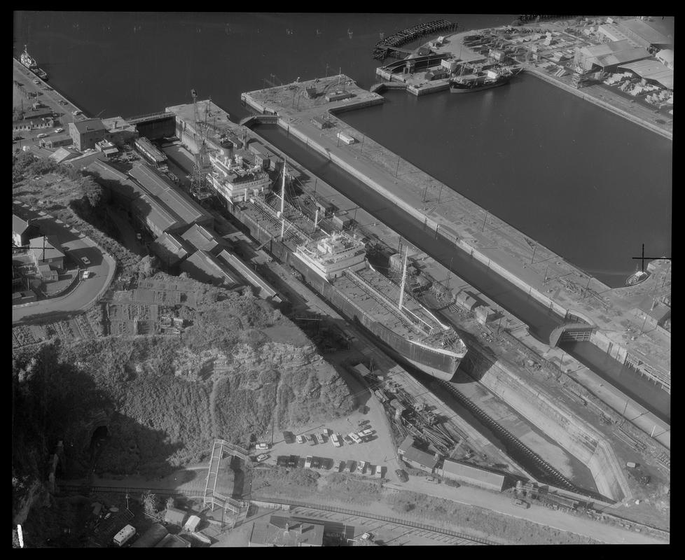 Barry Docks, negative