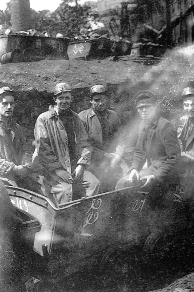 Five Bevin Boys on surface at Rhigos Colliery