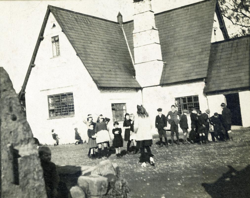 Children from Llanover School, Monmouthshire by the schoolhouse c. 1916-1920