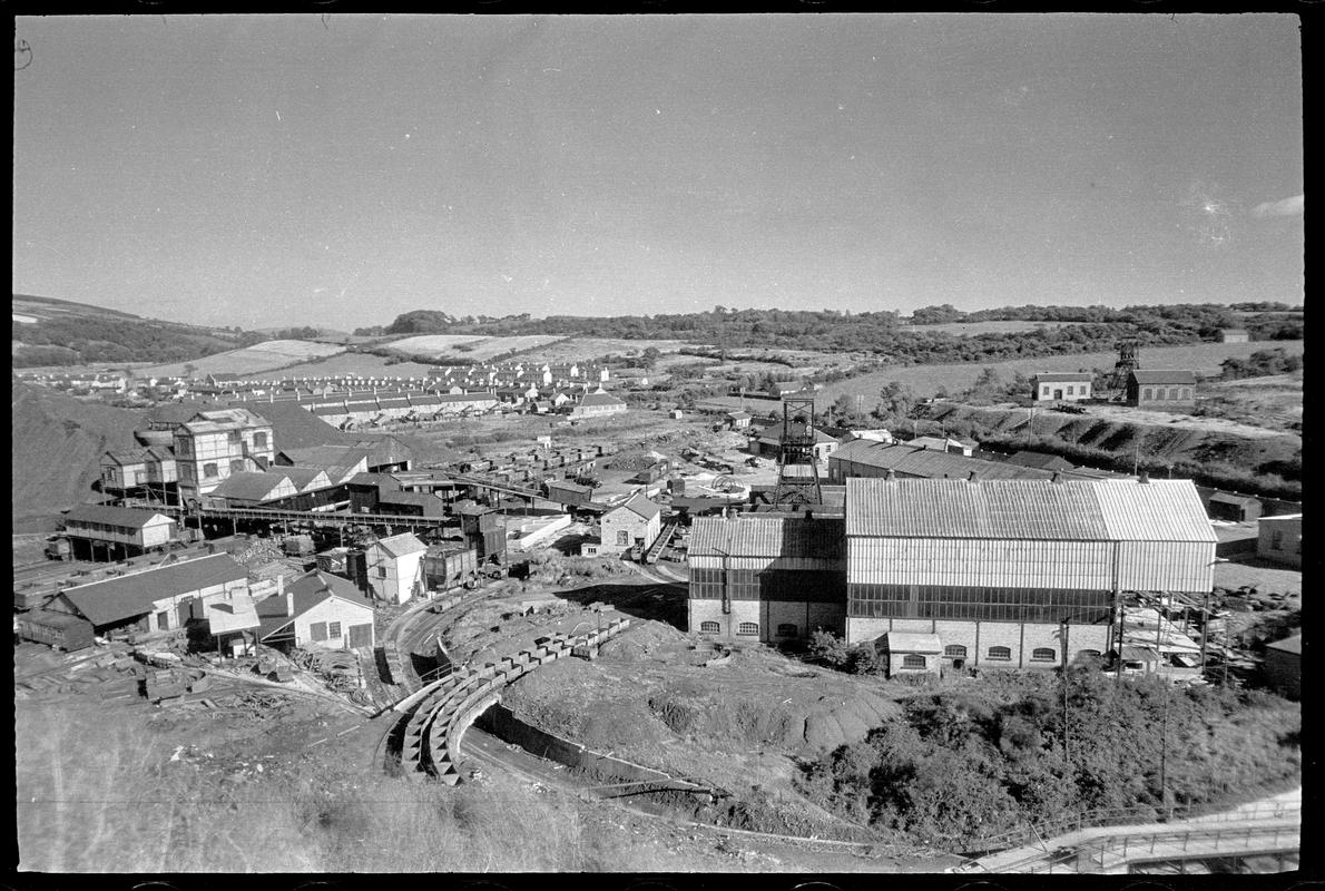 Llanharan Colliery, negative