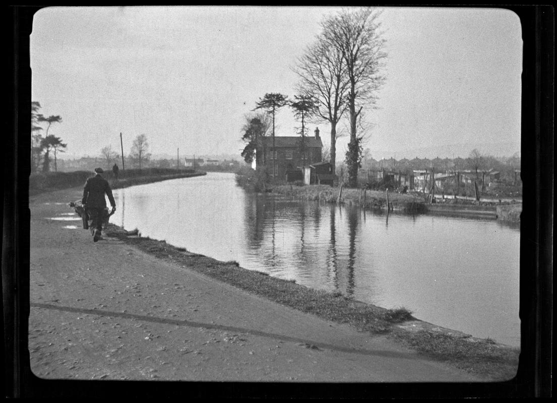 Glamorganshire Canal, negative