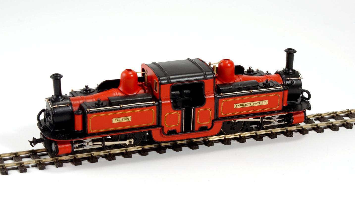 Model 'Fairlie' railway loco : "Taliesin"