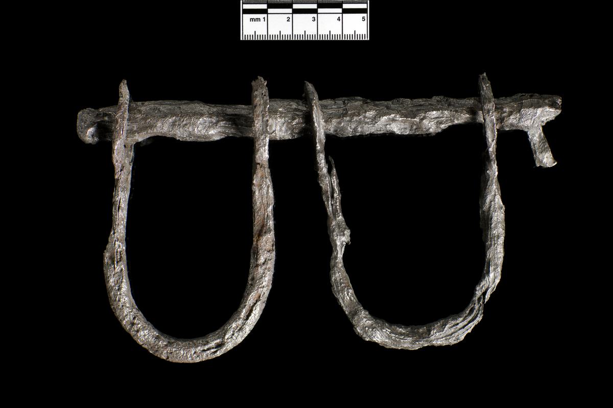 Medieval / Post-Medieval iron shackles