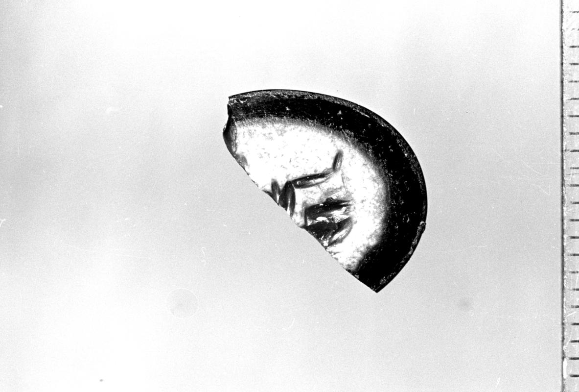 Roman intaglio (Roma seated)