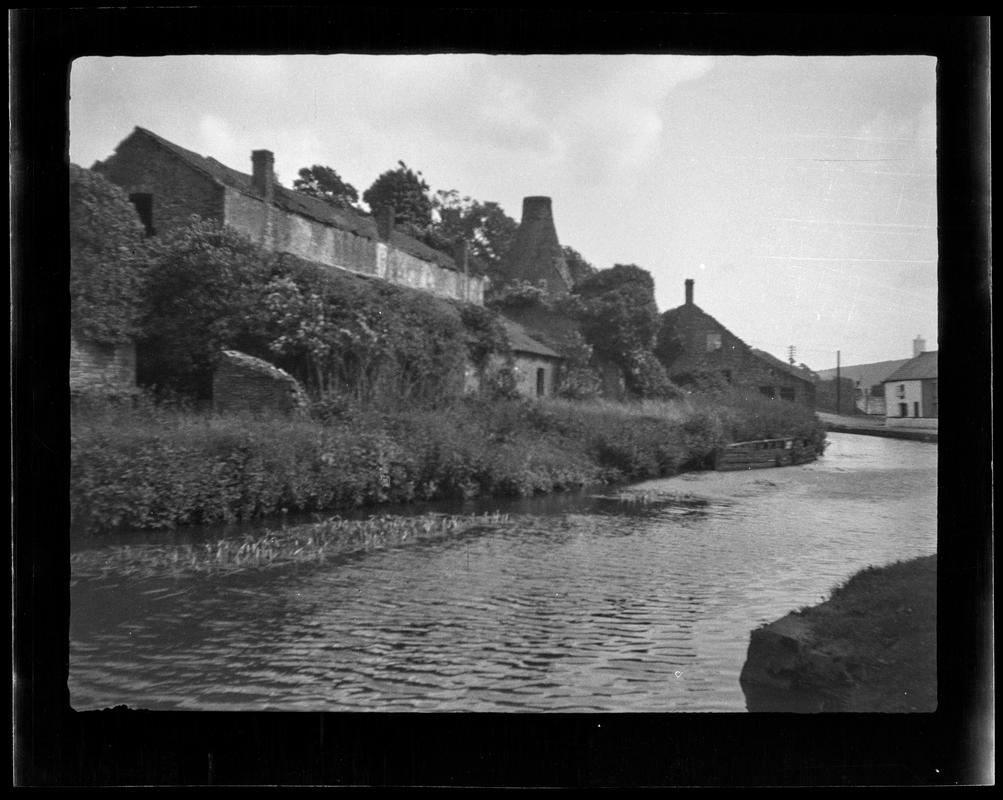 Glamorganshire Canal, negative