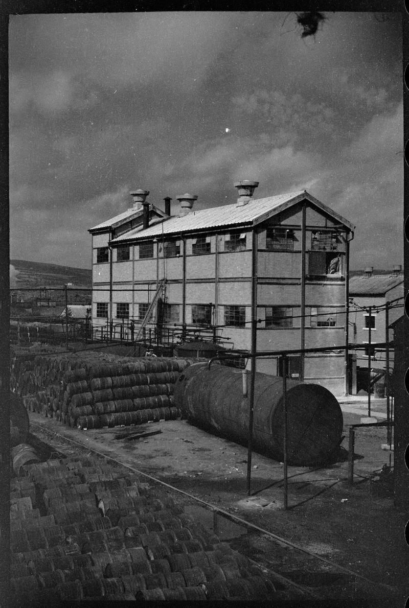 Caerphilly tar plant, negative