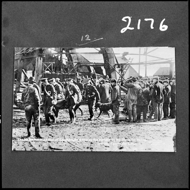 Black and white film negative of a photograph showing the recovery effort at Universal Colliery after the explosion of 14 October 1913.  'Sen 1913' is transcribed from original negative bag.