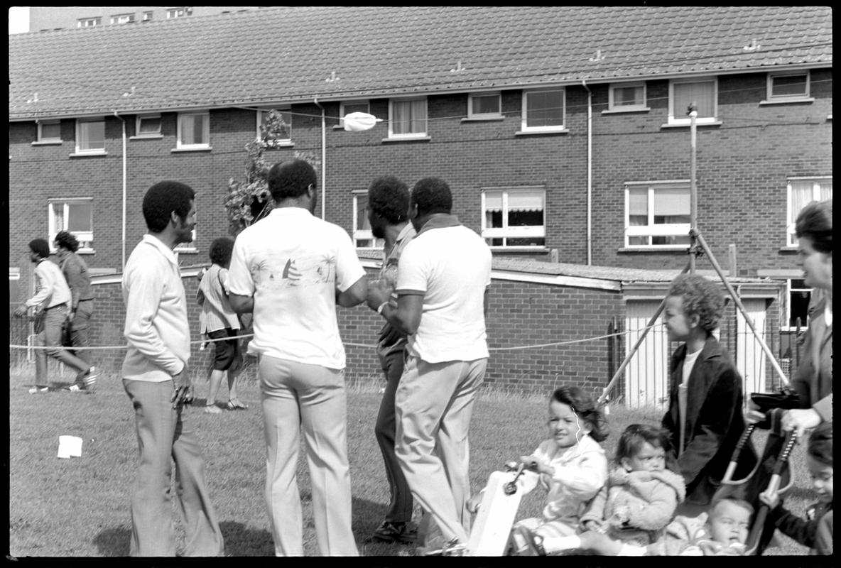 Butetown, negative