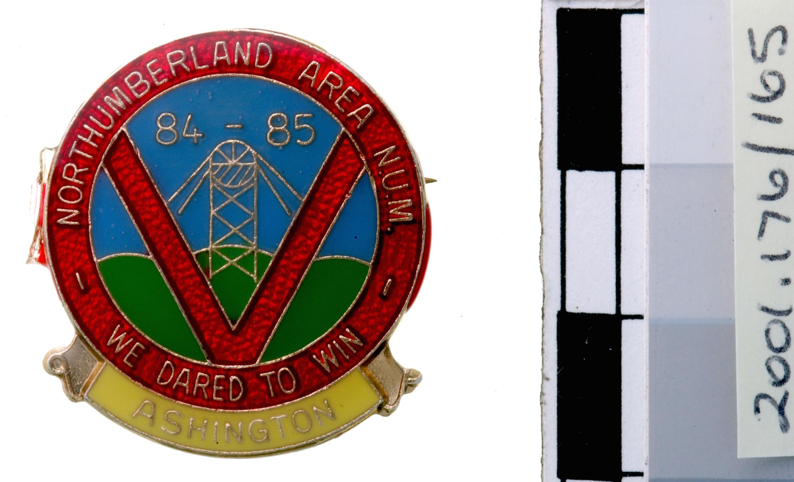 N.U.M. Northumberland, badge