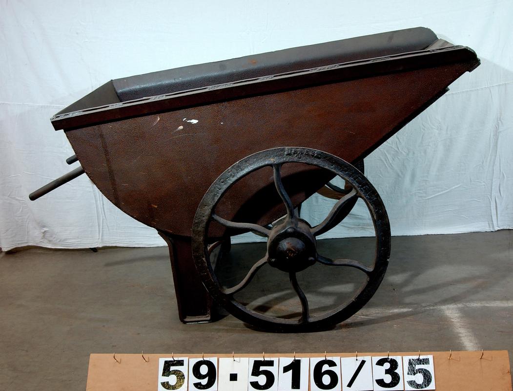 Charging barrow