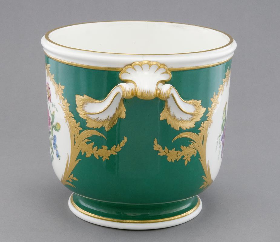 Seau à demi-bouteille