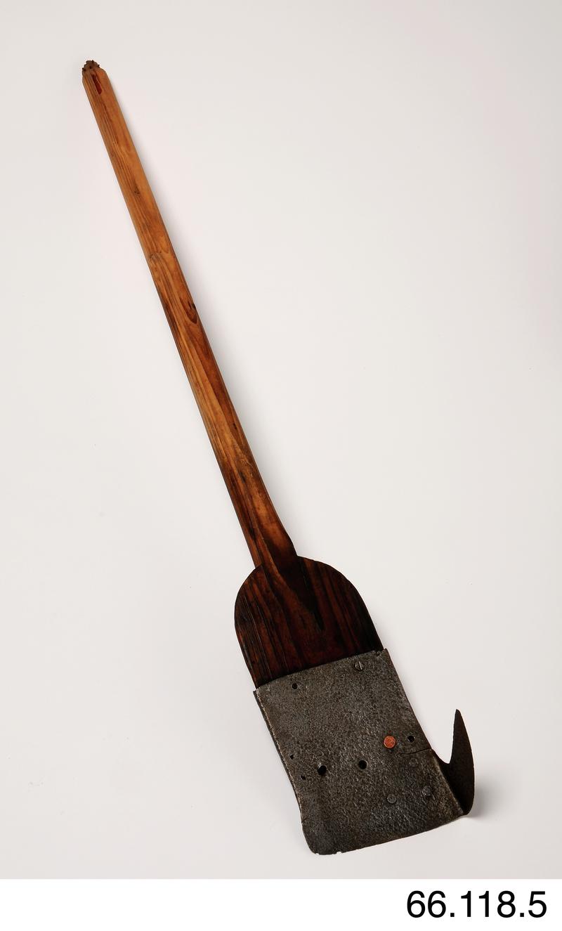 Peat cutter.  (Photographed after conservation.)