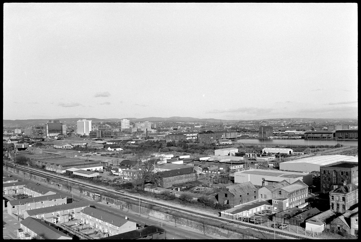 Butetown, negative