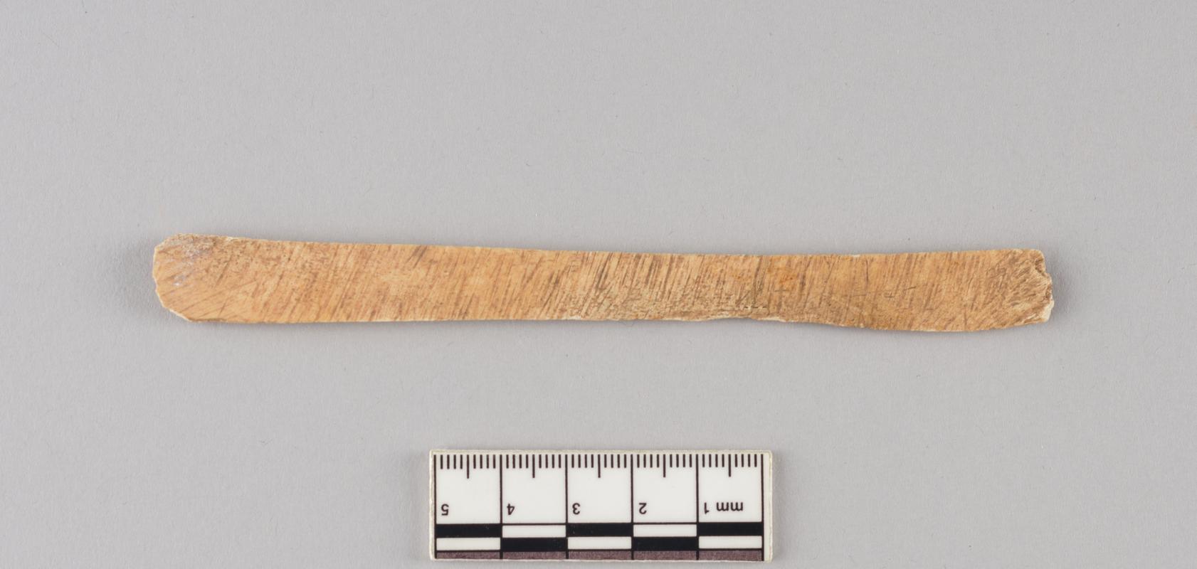 Roman bone grip lath